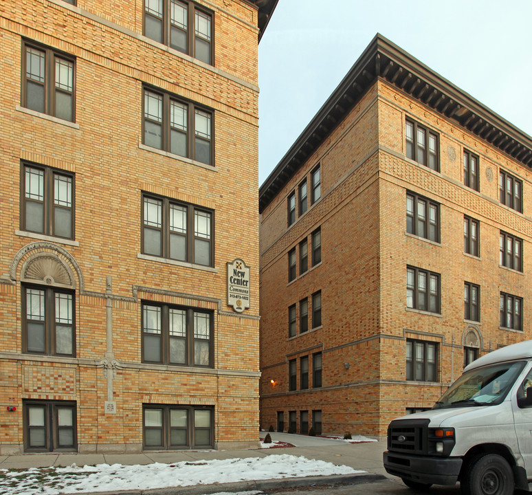 New Center Commons in Detroit, MI - Foto de edificio