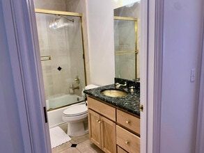1224 Sacramento St in San Francisco, CA - Building Photo - Building Photo