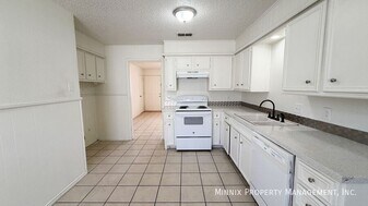 5720 Brownfield Dr, Unit C in Lubbock, TX - Building Photo