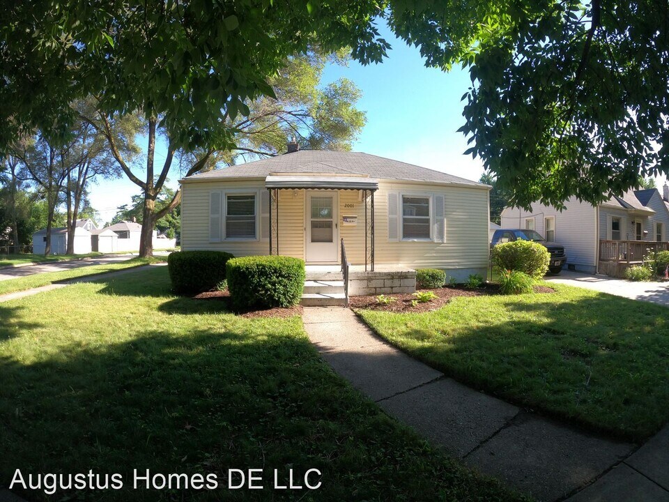 2001 Barrett Ave Photo