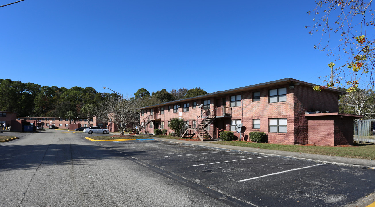 Vista Landing Apartments in Jacksonville, FL - Building Photo