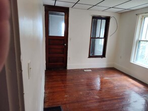 1915 11th Ave-Unit -2 in Altoona, PA - Building Photo - Building Photo