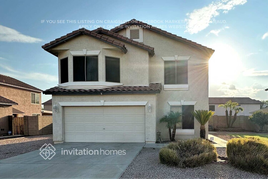 9528 N 92nd Dr in Peoria, AZ - Building Photo
