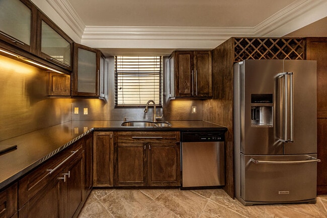 property at 2025 Lavers Cir