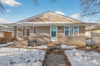 1810 Ulysses St NE in Minneapolis, MN - Building Photo - Building Photo