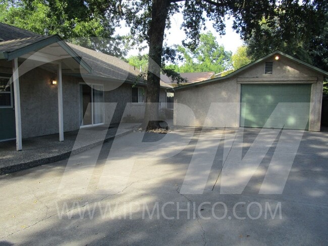 143 W 3rd Ave in Chico, CA - Building Photo - Building Photo