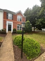 11401 Friars Walk Ct in Glen Allen, VA - Building Photo