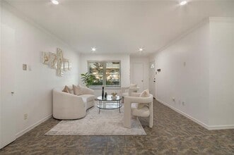 7712 Royal Ln in Dallas, TX - Building Photo - Building Photo