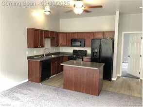 64 W Bethune Ave in Detroit, MI - Building Photo - Building Photo