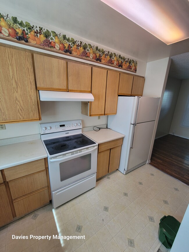 7604-7629 29 Ave NW in Edmonton, AB - Building Photo - Building Photo