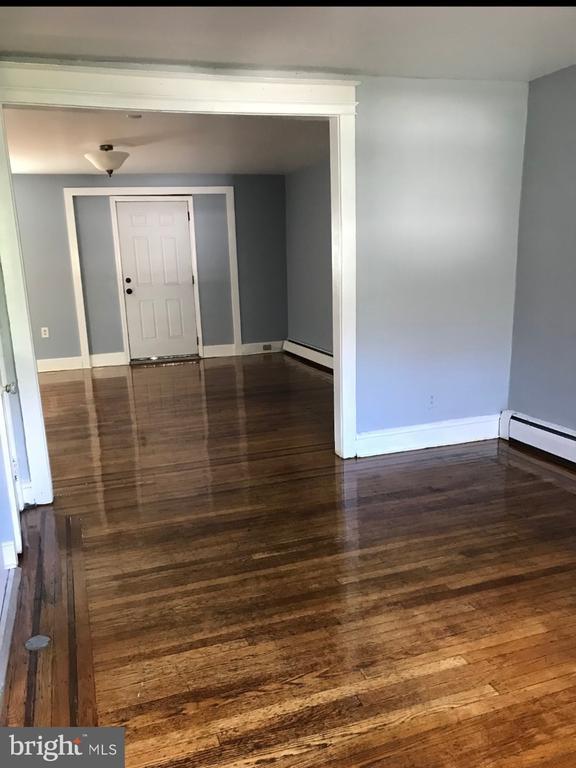 property at 124 N 32nd St