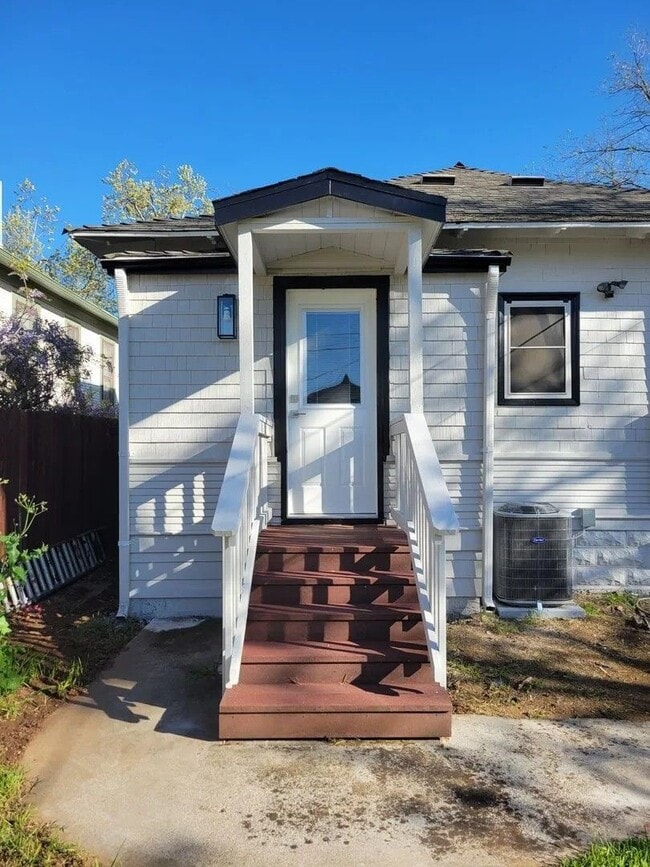 616 Mormon St in Folsom, CA - Building Photo - Building Photo