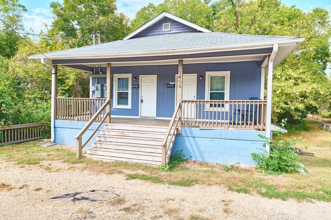 1406 W Club Blvd in Durham, NC - Building Photo