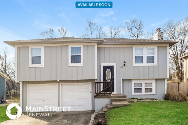 property at 1513 W Poplar St