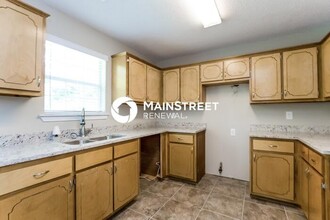 95 Highland Dr in Mcdonough, GA - Building Photo - Building Photo