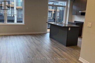 1160 Greentree Path in Oshawa, ON - Building Photo - Building Photo