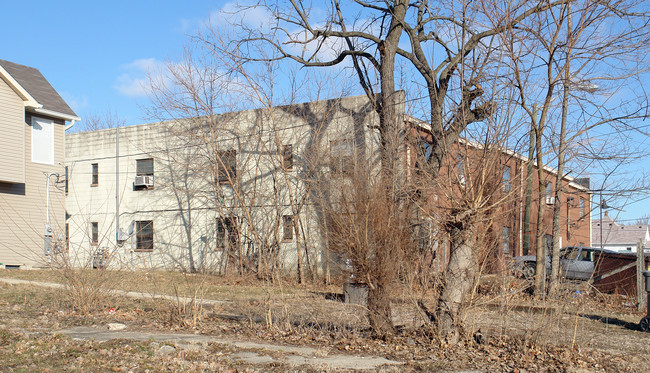 2951 N Capitol Ave in Indianapolis, IN - Building Photo - Building Photo