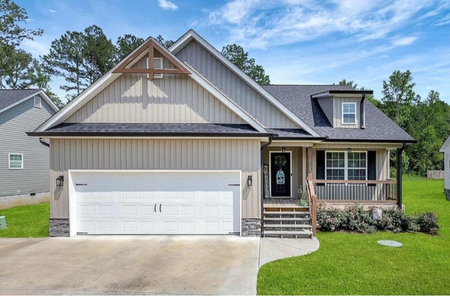 property at 3128 Crow Rd NE