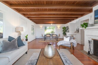 24 Hillcrest Rd, Unit 26 in Mill Valley, CA - Building Photo - Building Photo