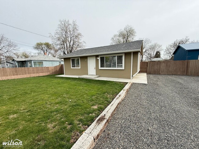 property at 1409 S 13th Ave
