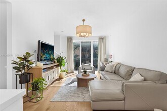 2107 SE 10th Ave in Fort Lauderdale, FL - Building Photo - Building Photo