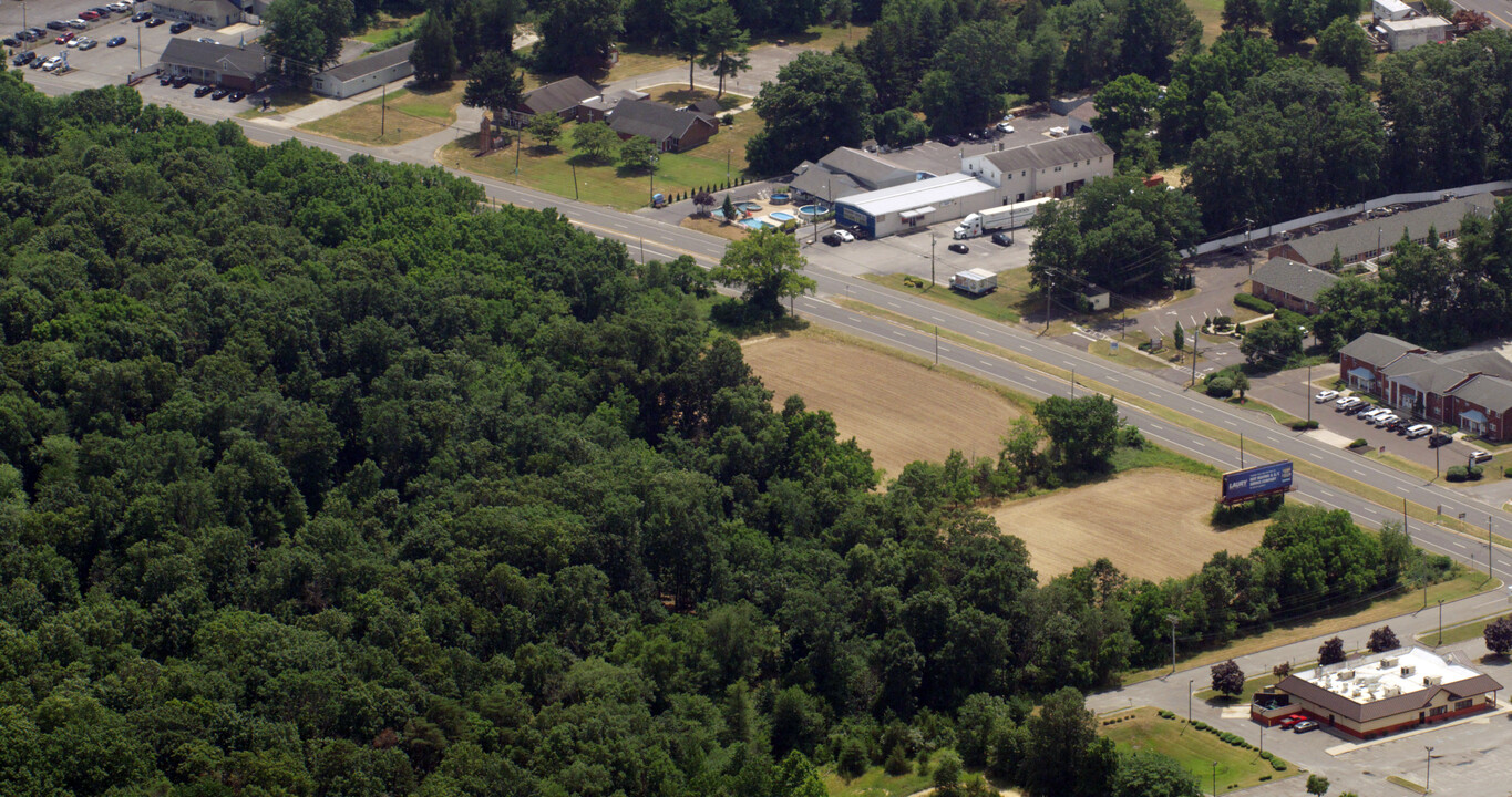 4500 Black Horse Pike in Turnersville, NJ - Building Photo