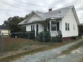 1106 N George St in Goldsboro, NC - Building Photo