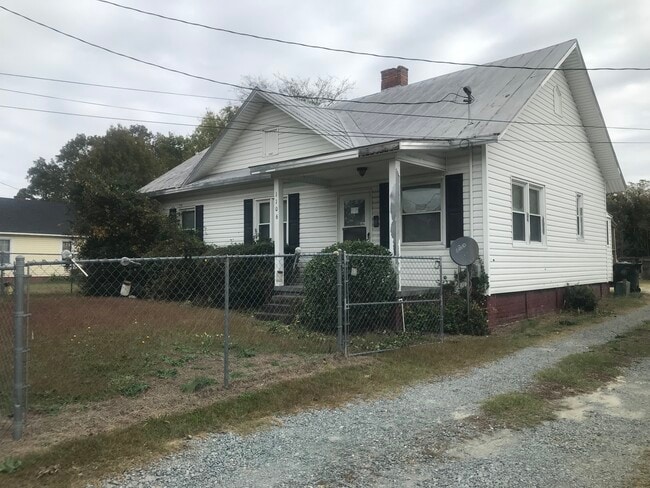 property at 1106 N George St