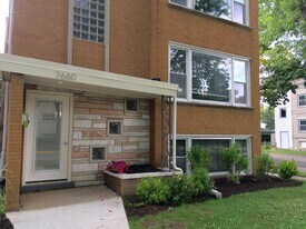 7660 Adams St, Unit 1 in Forest Park, IL - Building Photo
