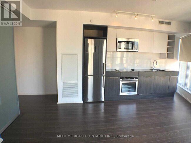 property at 68 Shuter St