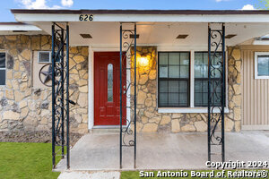 626 E Petaluma Blvd in San Antonio, TX - Building Photo - Building Photo