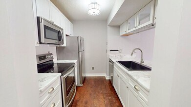 2002 Jasper Ln in Hilliard, OH - Building Photo - Building Photo