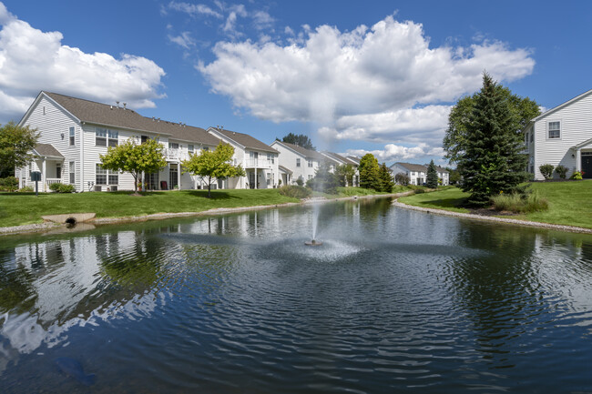 Sylvan Lakes Apartments in Sylvania, OH - Building Photo - Building Photo