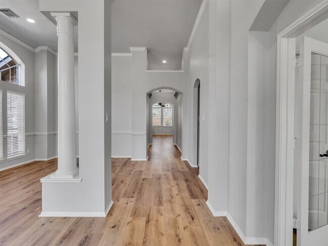 30018 Bashaw Dr in Spring, TX - Building Photo - Building Photo