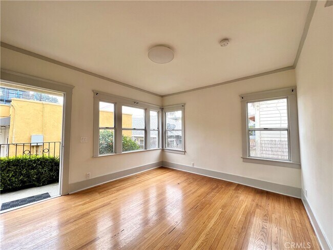 1343 Portia St in Los Angeles, CA - Building Photo - Building Photo