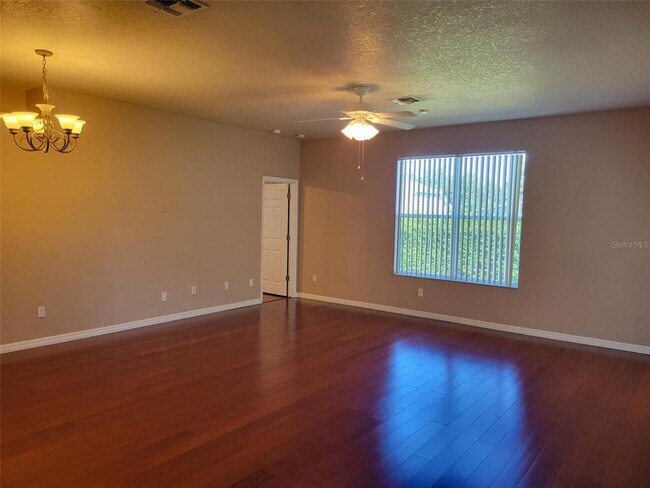 5424 Cape Hatteras Dr in Clermont, FL - Building Photo - Building Photo
