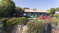 29008 Cliffside Dr in Malibu, CA - Foto de edificio - Building Photo