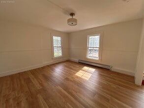 7 Dutchess Ave in Millerton, NY - Building Photo - Building Photo