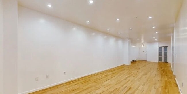 13102b 40th Rd in Queens, NY - Building Photo - Building Photo