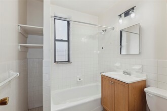 1670 Longfellow Ave in New York, NY - Building Photo - Building Photo