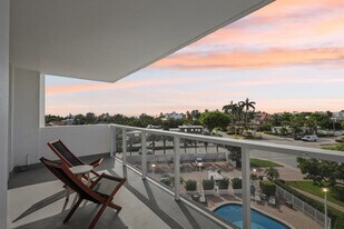 2701 N Ocean Blvd in Fort Lauderdale, FL - Building Photo