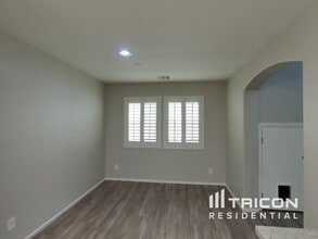 9164 Obtainable Ct in Las Vegas, NV - Building Photo - Building Photo