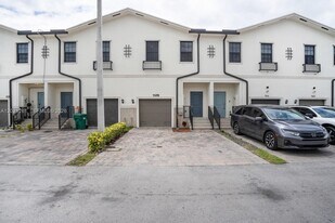 1170 SW 7th Ct in Florida City, FL - Building Photo