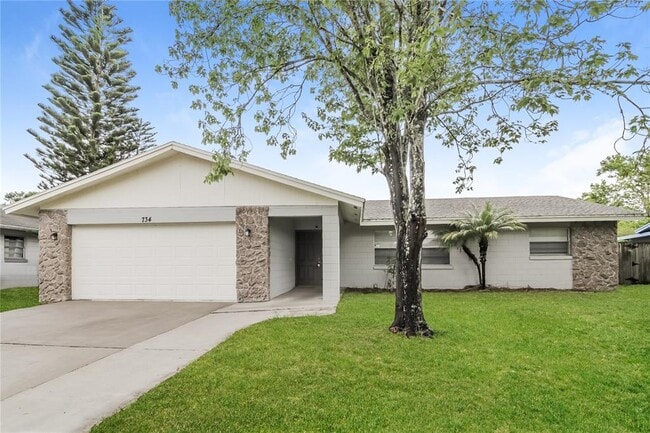 734 Dunhill Dr
