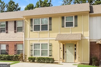 82 Gilliam Crossing in Cartersville, GA - Building Photo - Building Photo