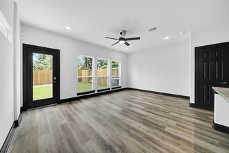 310 Tite St-Unit -A in Houston, TX - Building Photo - Building Photo