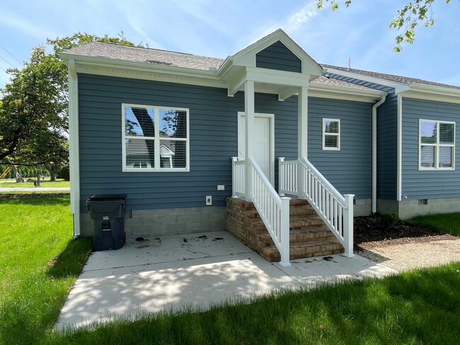 102 Magruder Ave in Williamsburg, VA - Building Photo - Building Photo