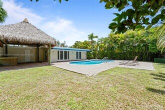 12730 Ixora Rd in North Miami, FL - Building Photo - Building Photo