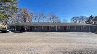 151 Eastview Ave in Cleveland, TN - Building Photo
