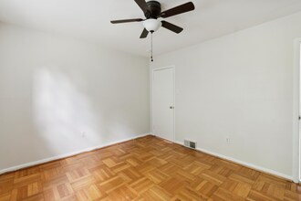 341 Ripka St, Unit 2 in Philadelphia, PA - Building Photo - Building Photo